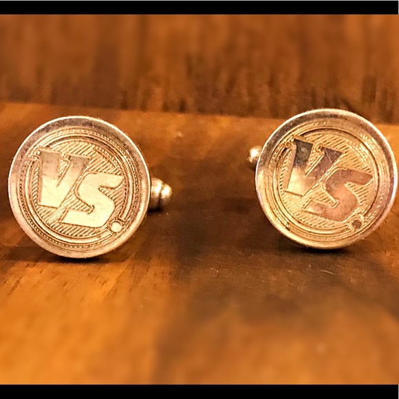 Tiffany and Co VS. Cufflinks - Picture 1 of 3
